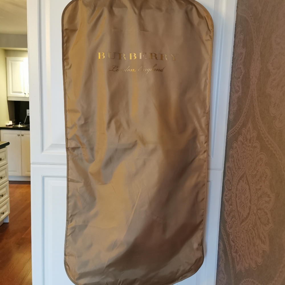 BNWT Burberry 100% cashmere double breast coat - Picture 16 of 16